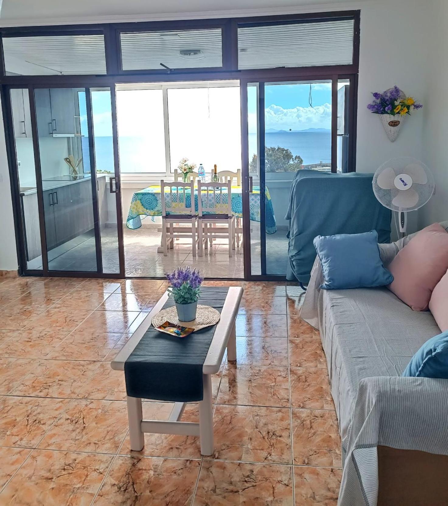 Wonderful Sea View Apartment In Puerto Del Carmen Puerto del Carmen  Extérieur photo